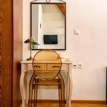 Casa Artia بيت للعطل *