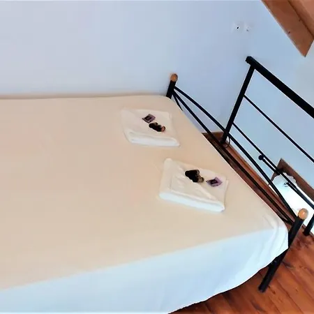 Nyaraló Casa Artia Hriszí Aktí Haniá